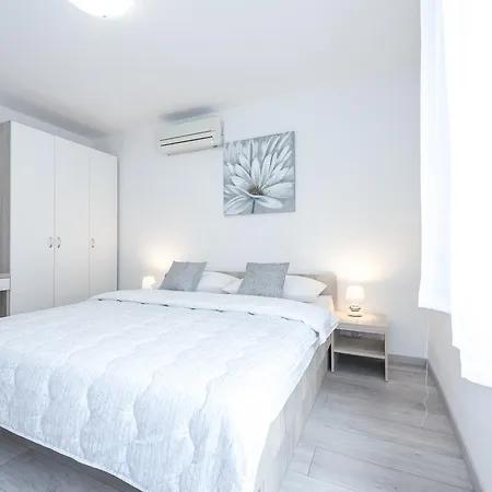 Luxury Skyscraper Apartment Dubrovnik