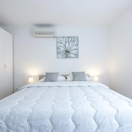 Luxury Skyscraper Apartment Dubrovnik