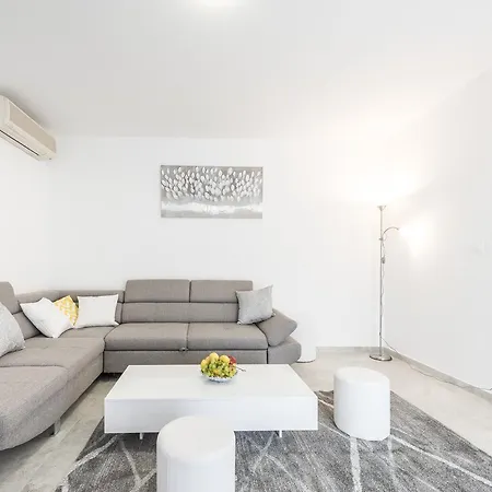 Luxury Skyscraper Apartment