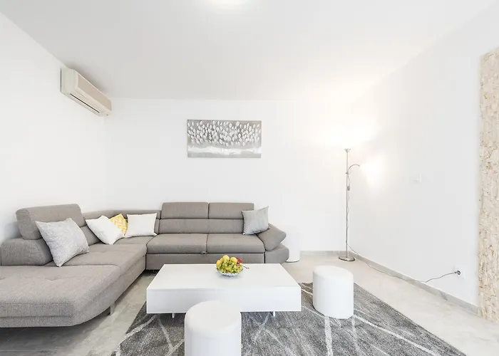 Apartment Pina Apartment