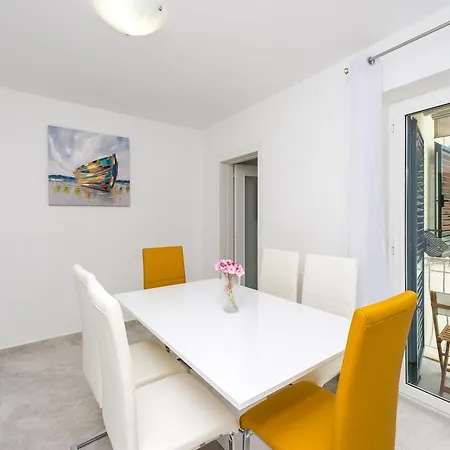 Apartment Pina Ragusa